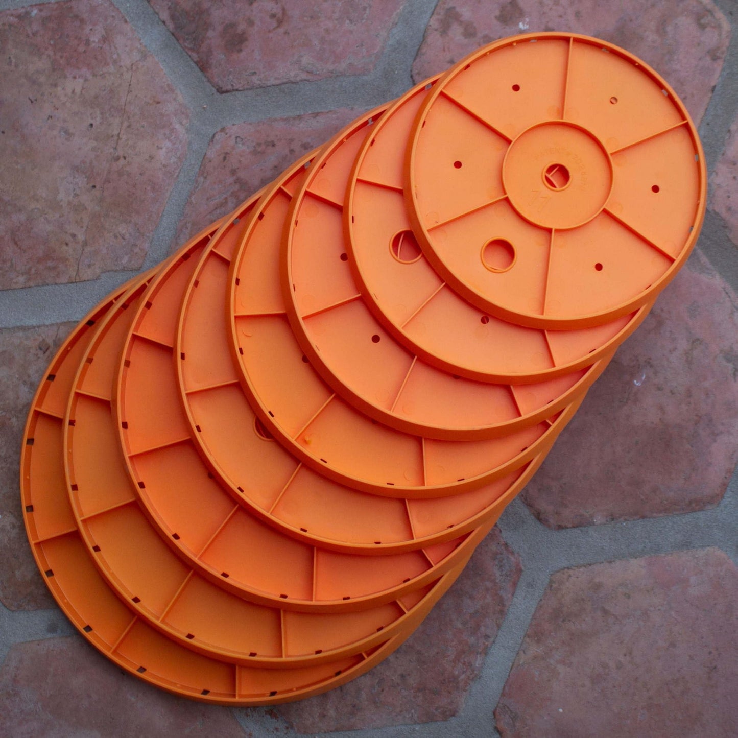 Bloem Ups-A-Daisy 13" Round Planter Pot Lift Insert | Soil-Saving, Durable Resin Disk for Bulky Garden Planters and Pots | Drainage Holes