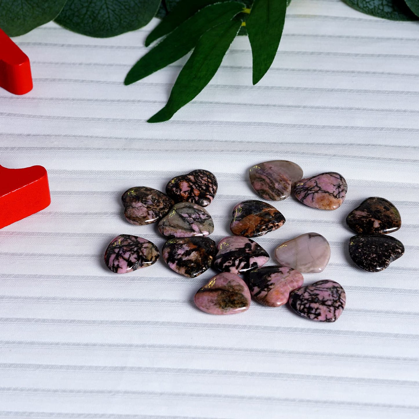 Marrywindix 15 Packs 0.8 Inch Healing Crystal Natural Rhodonite Heart Love Carved Palm Worry Stone Chakra Reiki Balancing