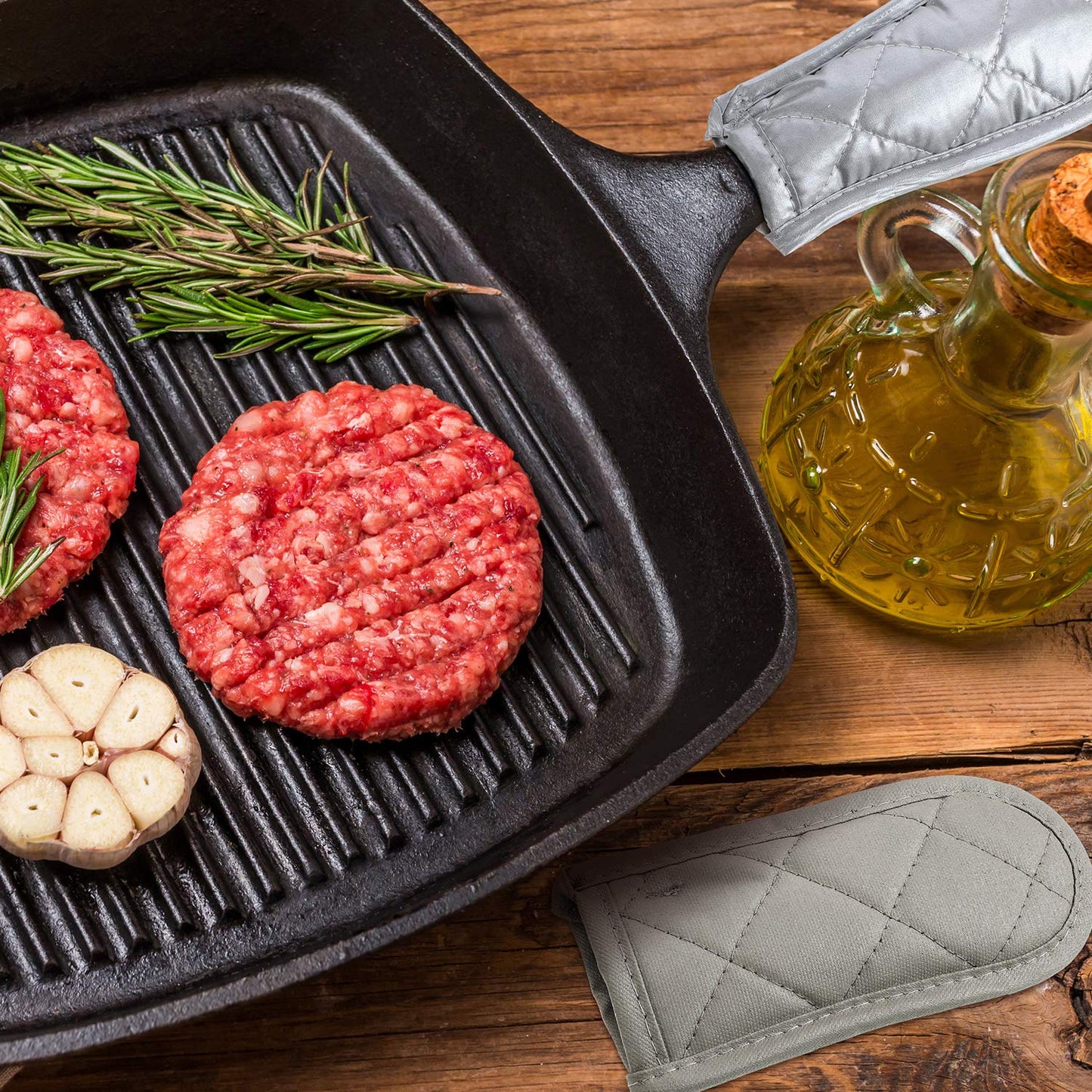 Patelai 4 Pcs Cast Iron Skillet Handle Covers, Pot Handle Covers Heat Resistant, Hot Pan Sleeve Skillet Mitt Holder Non Slip for Kitchen Cooking BBQ and Baking Cookware Tools
