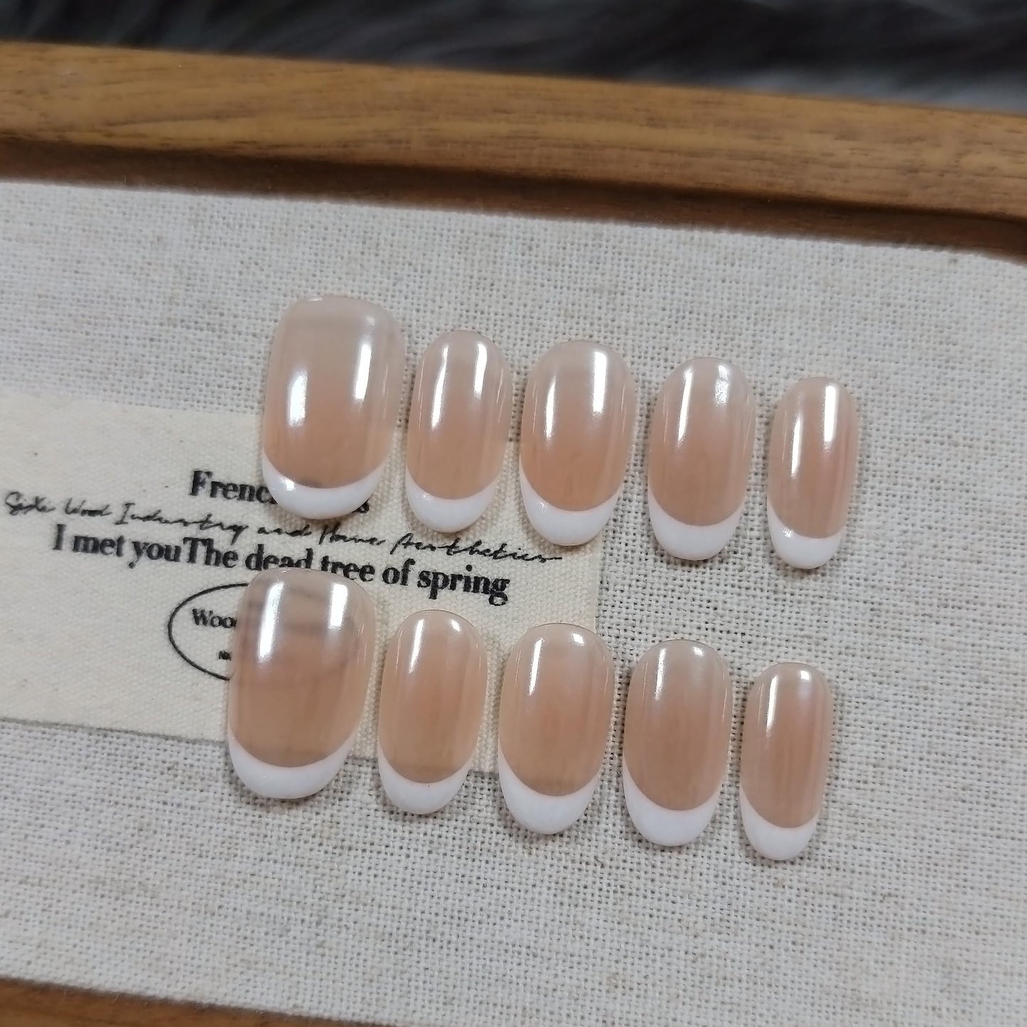 TENPAL Aurora Pearl white French Tips Press on Nails Short Oval Minimalist & Reusable False Nails for Everyday Luxury | Clean Chic Style（M)
