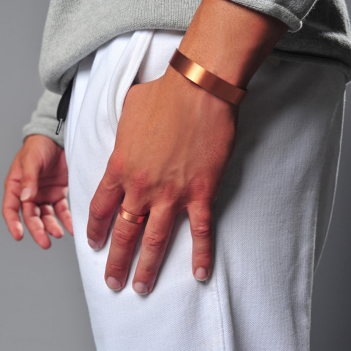 Earth Therapy, The Original Pure Copper Magnetic Ring Set for Men and Women - Pack of 2 - Adjustable Sizing - Ultra Strength