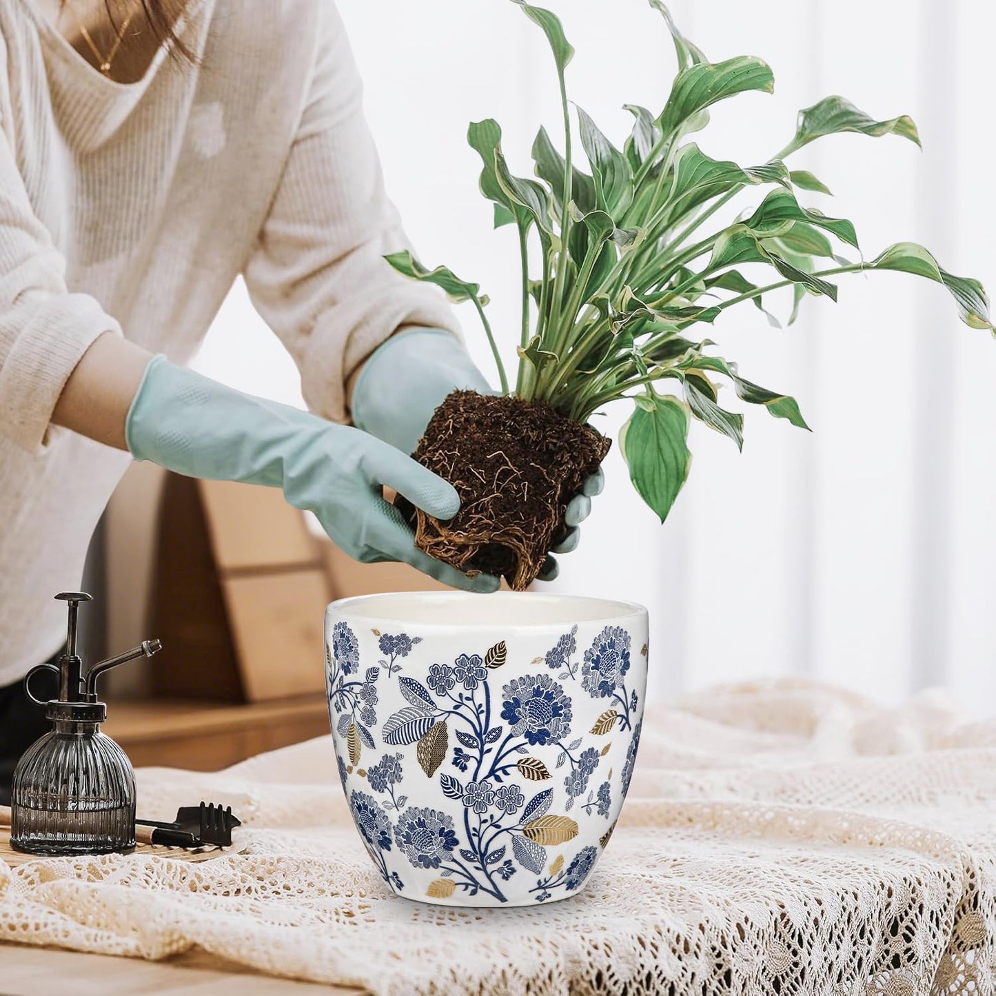 Decorative Flower Pots Blue and White Plant Pot Gold Accent Ceramic Planters for Indoor Plants Pots with Drainage Retro Planter Pot for Succulents Cactus Herb Snake Plants Outdoor Garden, 7.6/5.5 Inch
