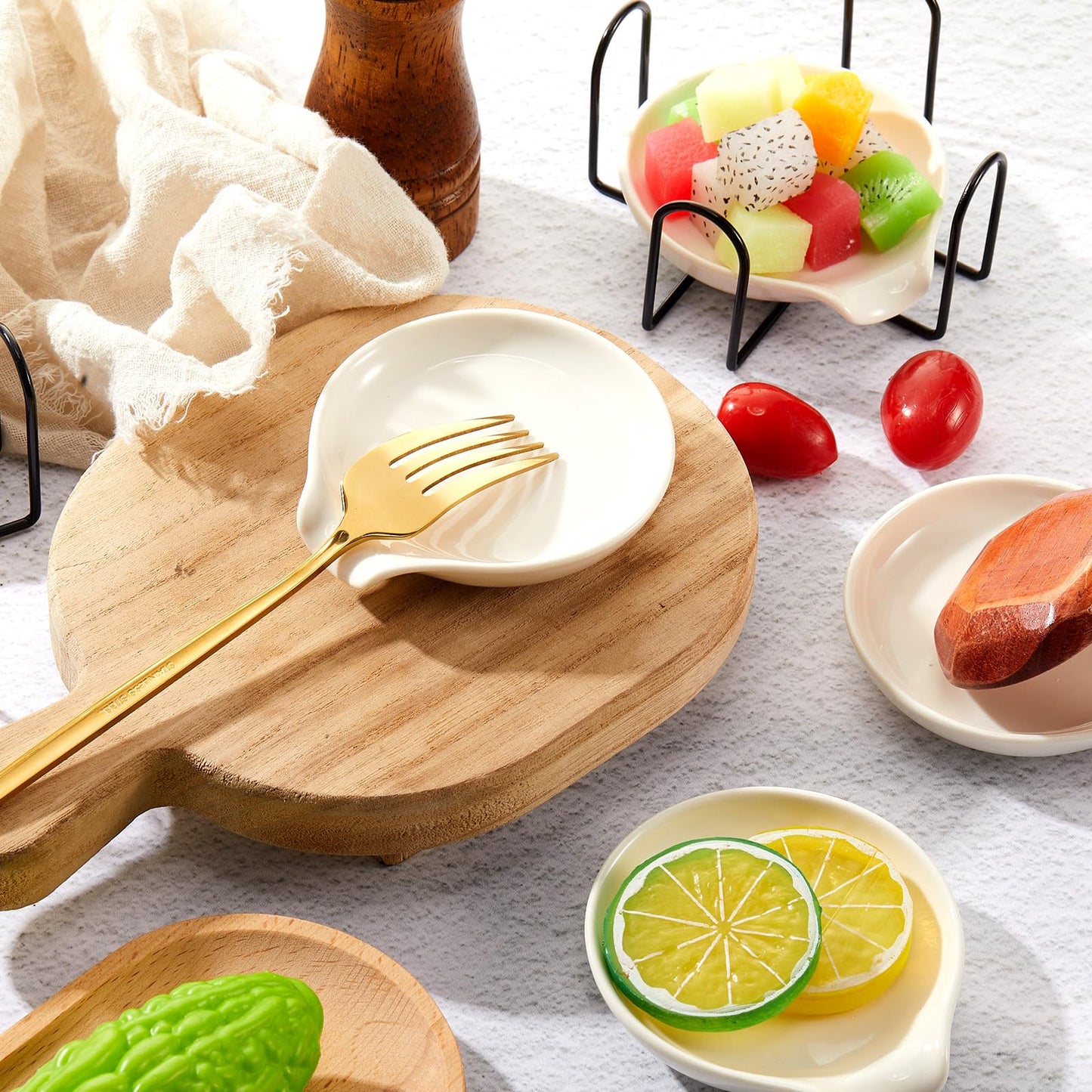 Bokon 4 Pack Ceramic Spoon Rest with Holder, Kitchen Utensil Rest for Stove Top, Dipping Sauce Dishes, Heat Resistant and Dishwasher Safe (White)