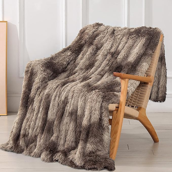 Tuddrom Decorative Extra Soft Faux Fur Throw Blanket,Solid Reversible Fuzzy Lightweight Long Hair Shaggy Blanket,Fluffy Cozy Plush Fleece Comfy Microfiber Fur Blanket for Couch Sofa Bed,Tie Dye Brown
