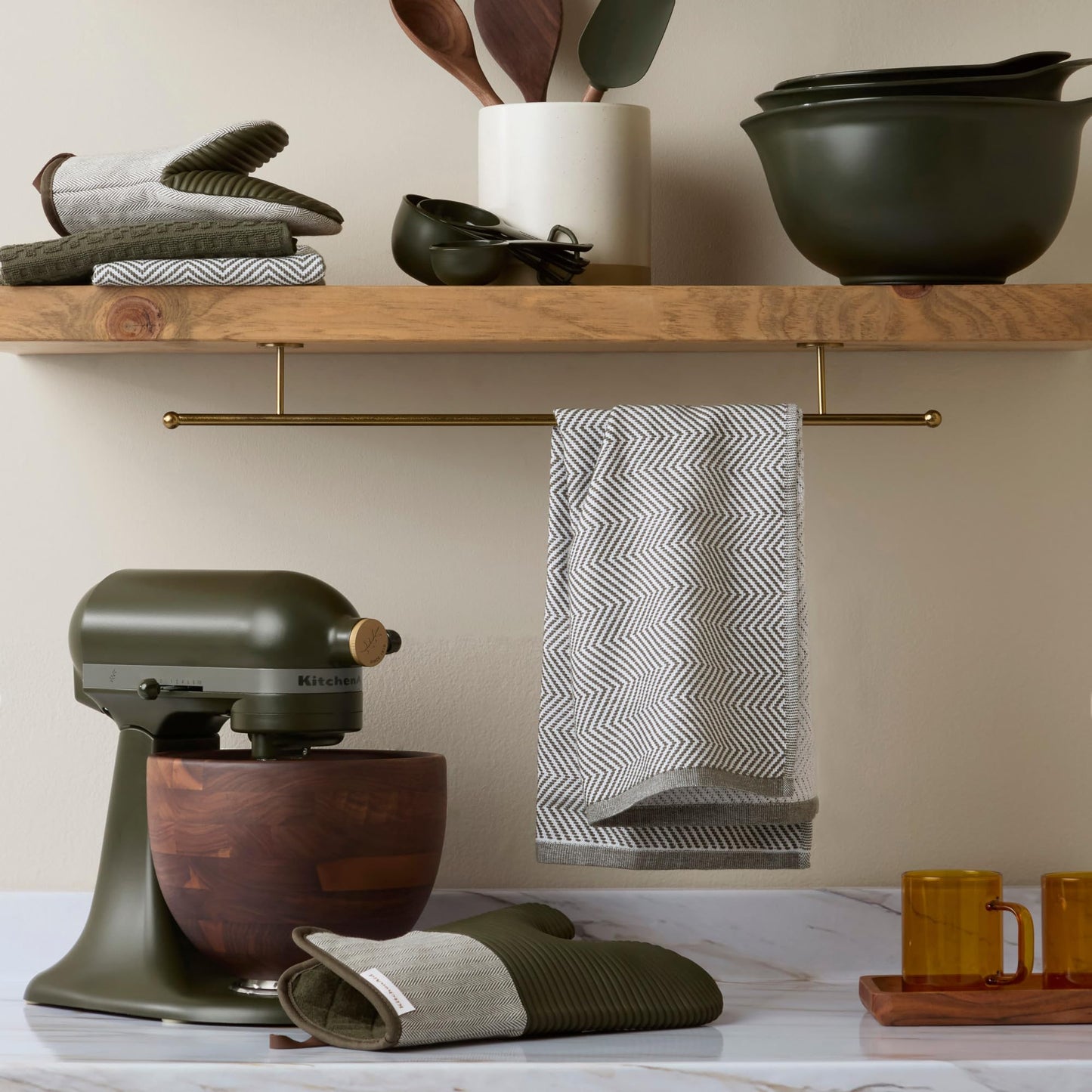 KITCHENAID® Evergreen Design Series Herringbone Ribbed Soft Silicone Mini Oven Mitts 2-Pack Set, Heat Resistant up to 500°F, Flexible & Waterproof, Deep Forest Green, 5.5"x9"