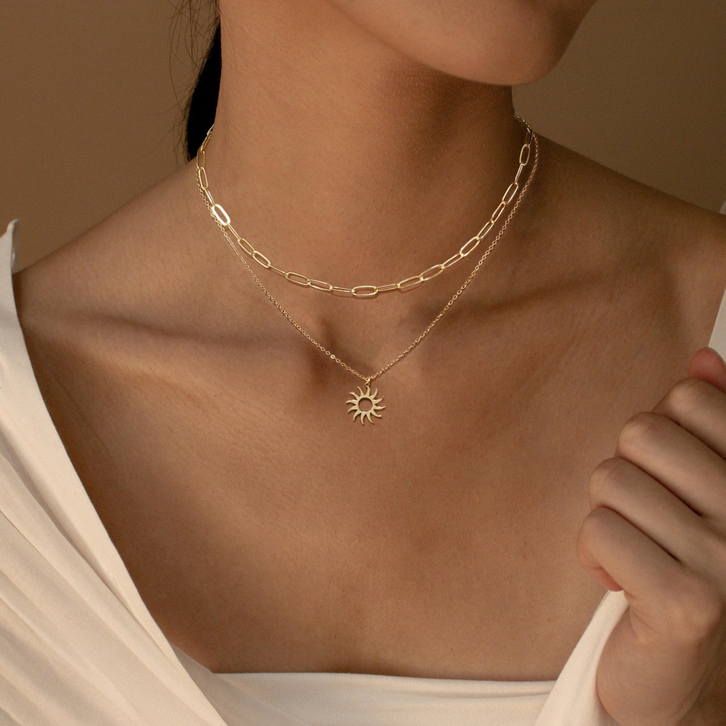 MFRYK Gold Necklaces Stack, 14K Gold Plated Simple Layered Choker Necklaces, Gold Stackable Multilayer Sun Pendant Cable Chain Paperclip Chain Layering Necklaces Set