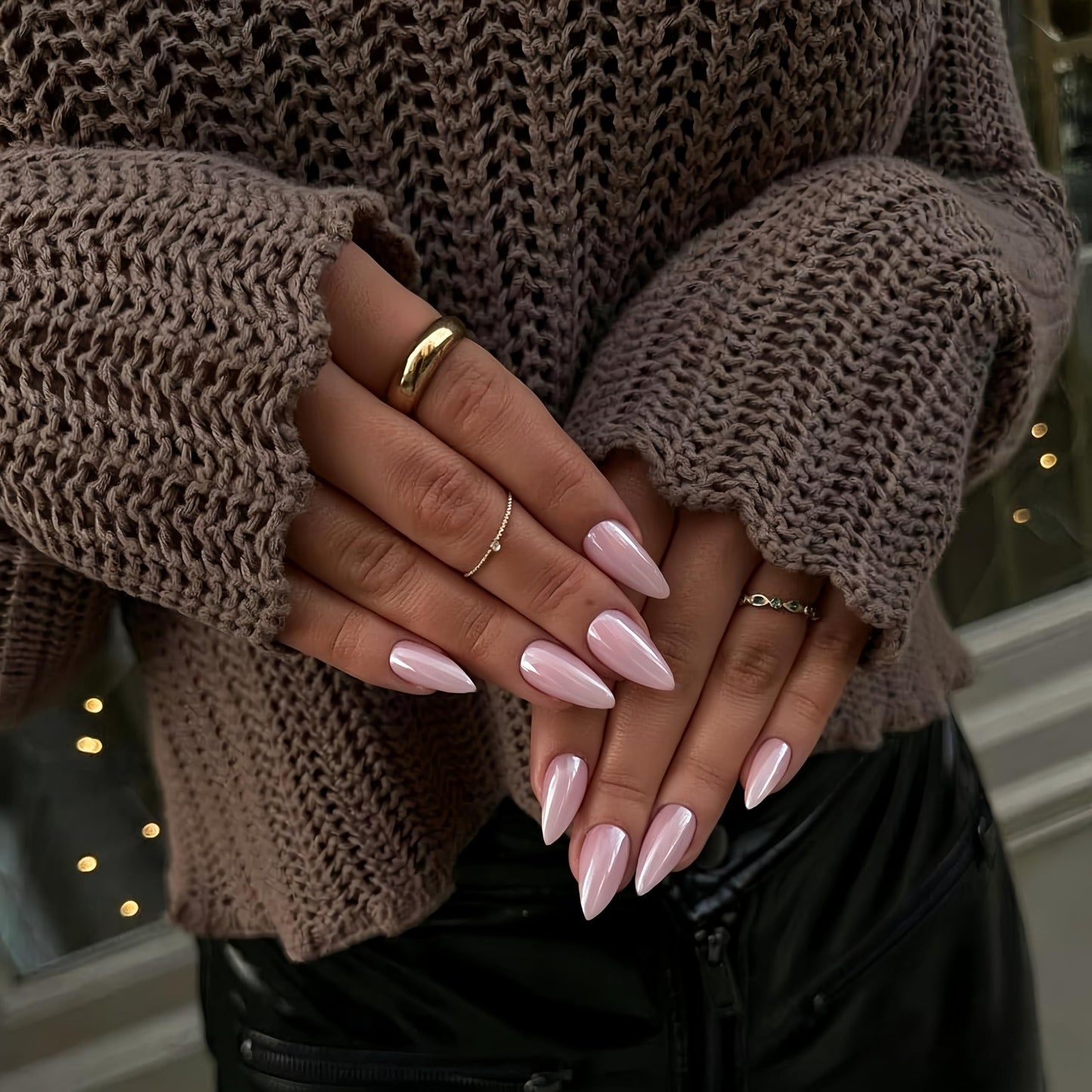 Light Pink Chrome Press on Nails Medium Short Almond, KQueenest Sparkle Glazed Stiletto Acrylic Fake Nails With Mirror Effect, Pearlescent Glue on Nails False Nails Press ons for Daily Wear 24 Pcs