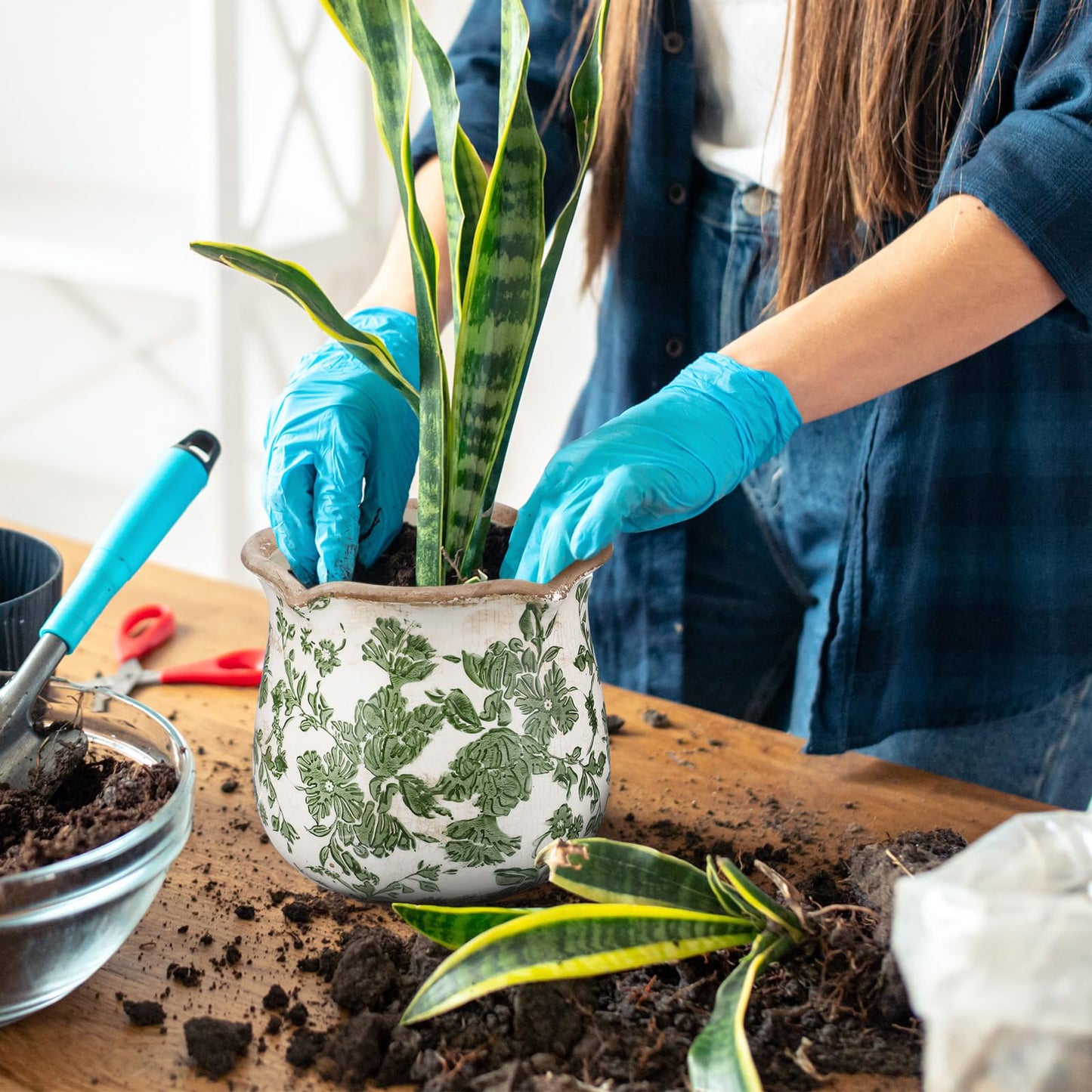 Newtay 6 Inch Ceramic Planter Green Scroll Planter Decorative Plant Pots with Crackle Glaze for Home Garden Kitchen