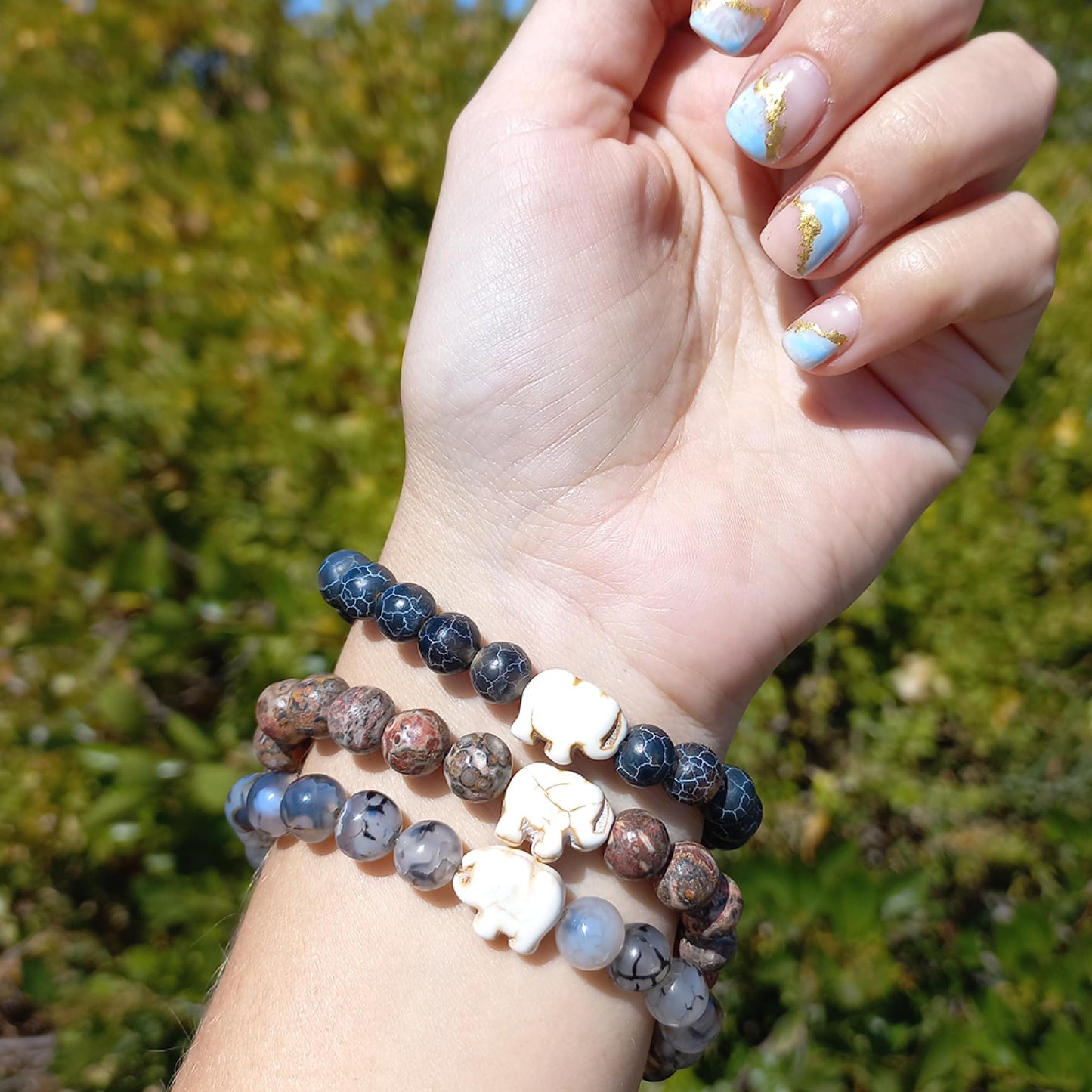 Fahlo Elephant Tracking Bracelet – Track a Real Elephant’s Journey – Supports Save the Elephants – Elastic, One Size Fits Most – on Interactive Mobile App Map – Unisex Conservation Gift (Lava Stone)