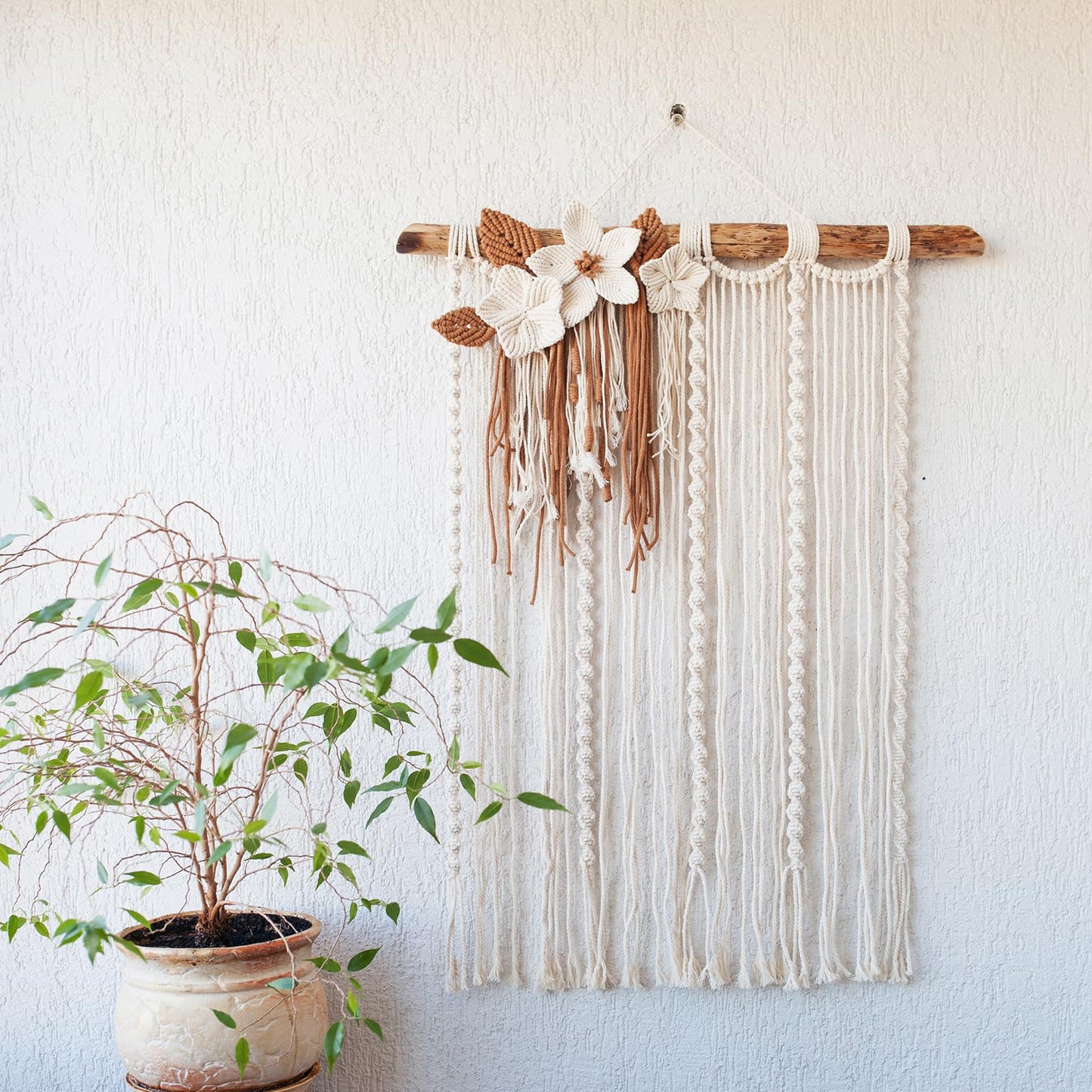 MECCANIXITY 15'' Driftwood Wall Hanging, Driftwood Jewelry Hanger Decorative Branches with 5 Hooks for DIY Art Crafts Wall Hanging Woven, Style 3