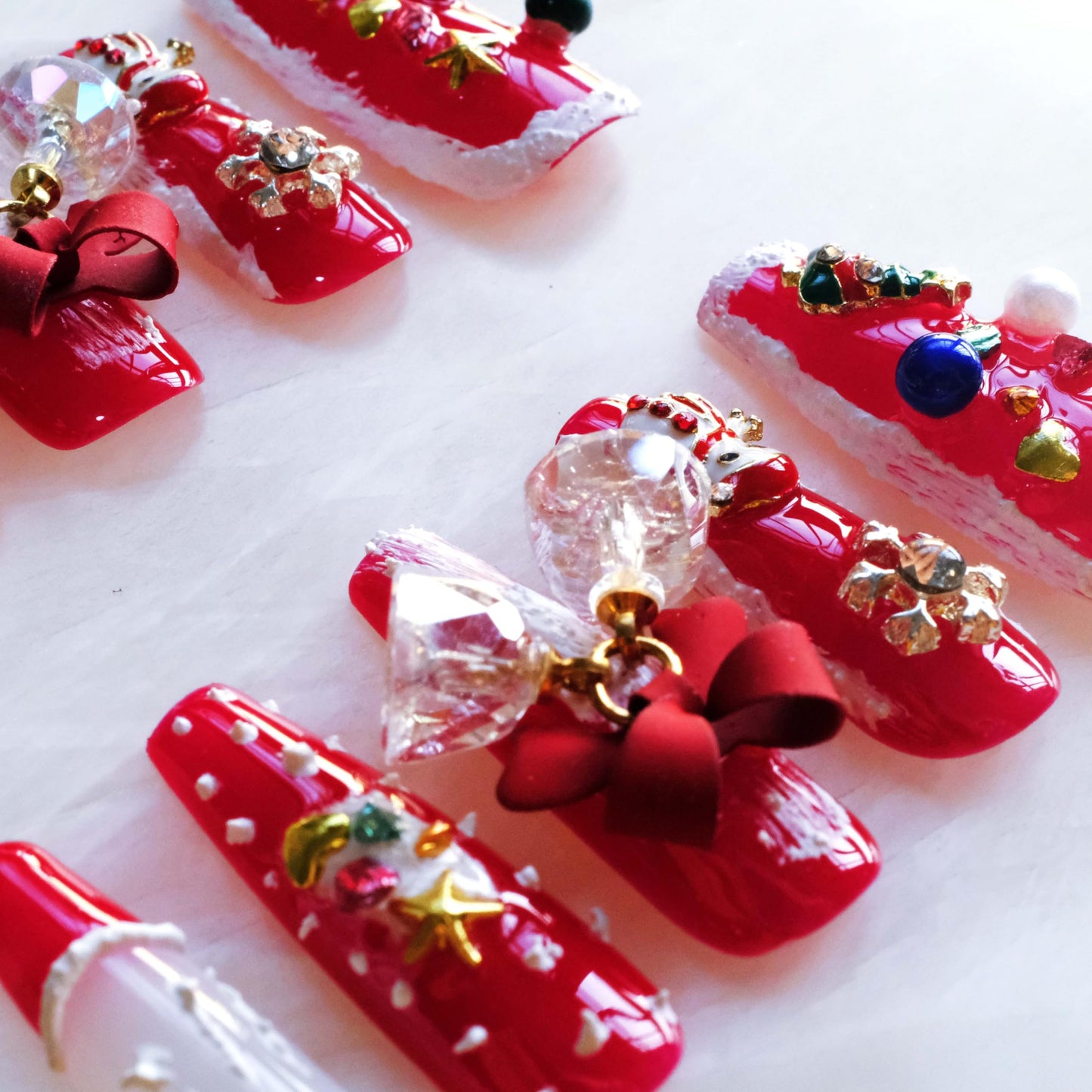 GLORS Christmas Press-On Nails, Long Ballerina Shape, Red and White Design with Snowman, Bows and Snowflakes, 10 Pieces (Small, LS)