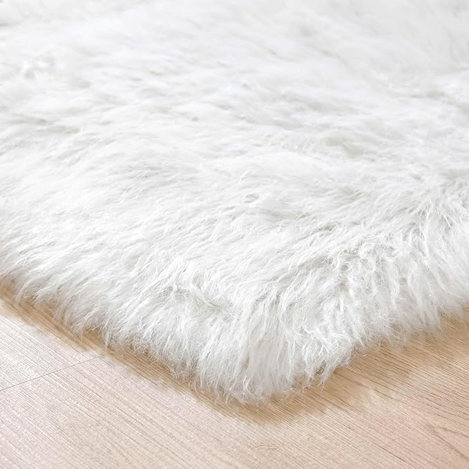 Goolela White Sheepskin Area Rug 8x10 Fluffy Fuzzy Furry Shag Rug for Living Room Bedroom Soft Faux Fur Rectangle