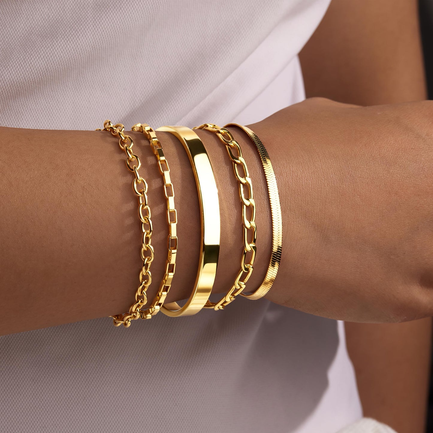 5PCS Gold Bracelet Stack for Women, Dainty Stackable Gold Bracelets Set, Gold Plated Stainless Steel Cuff & Chain Bracelets for Women Trendy, Gold Jewelry Set Gift