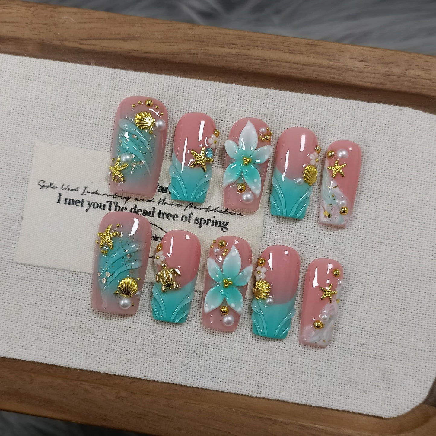 TENPAL Handmade Coffin Press on Nails Medium- Emerald Green Blushing Ombre Fake Nails with 3D Starfish & Shell Design, Coastal Elegance Style Glossy Acrylic Flowers False Nails with Tools(M)