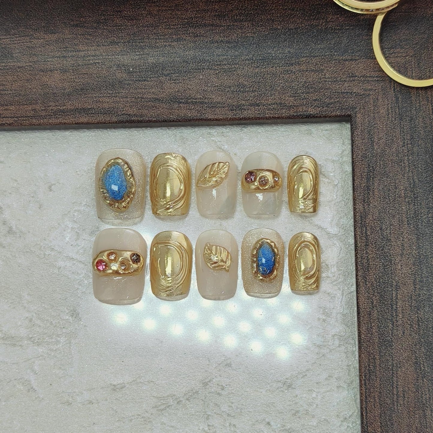 Short Square Press on Nails 3D Flower False Nails with Designs, Glitter Fake Nails Handmade Reusable Manicure Kit (Golden#Medium)
