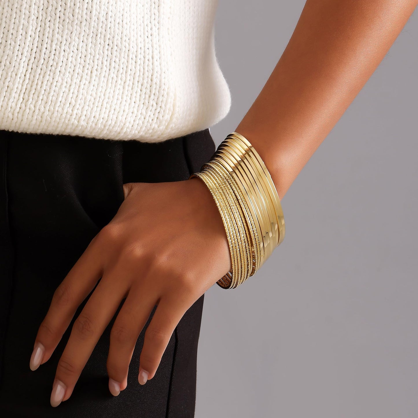 AYWFCBF Gold Bracelets for Women, 20 Pcs Boho Stackable Bangles Multi Layer Textured Chunky Bracelets Jewelry Set for Women