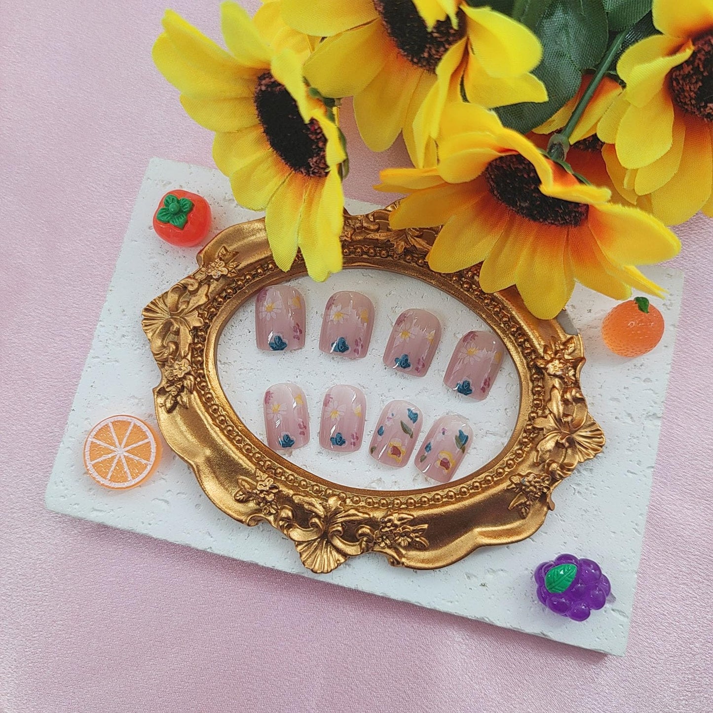 Spring Press on Nails Short Square Fake Nails Nude Nails Press ons Glossy Glue on Nails Cute Acrylic Nails Summer False Nails with Flower Designs Artificial Stick on Nails for Women 24Pcs
