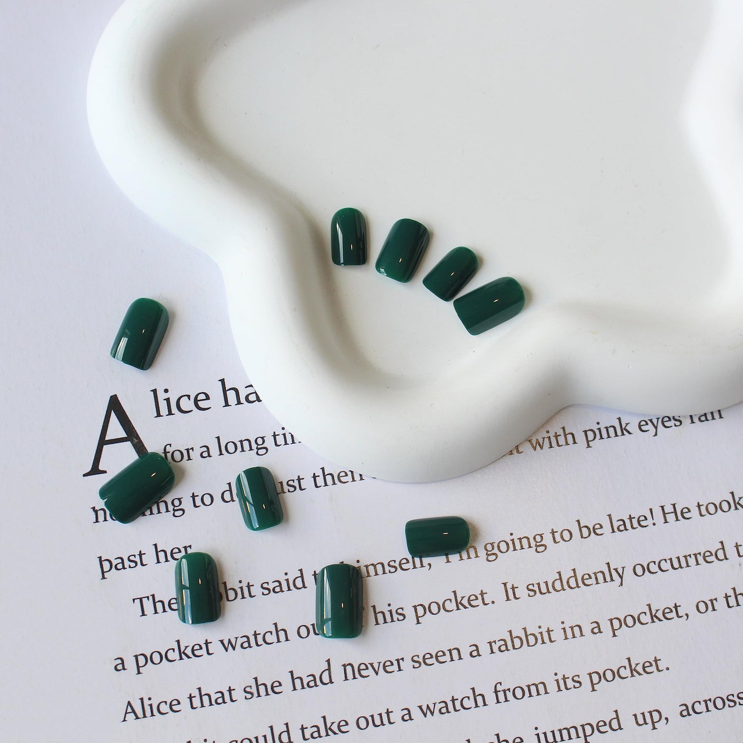 KQueenest Acrylic Press on Nails Short Square Dark Green Nails Set Glazed Fake Nails Press on Acrylic Nails Pure Short Nails Glue on Real Stick on Nails for Women Fall Winter Wear
