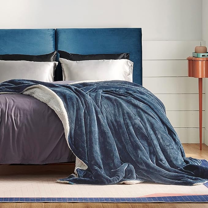 Bedsure Sherpa Fleece Blankets King Size for Bed - Thick and Warm, Soft Fuzzy Plush King Blanket for Winter, Slate Blue, 108x90 Inches