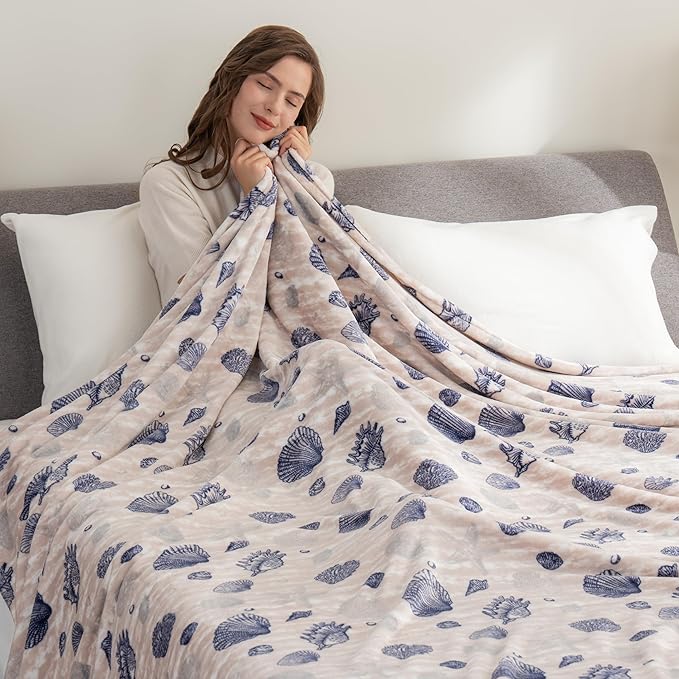 Berkshire Blanket-Classic Heavyweight Warm Soft Printed VelvetLoft® Plush Blanket, King Size Soft Fuzzy Blanket for Couch Sofa Bed, Classic Shells Navy, 90in x 108in