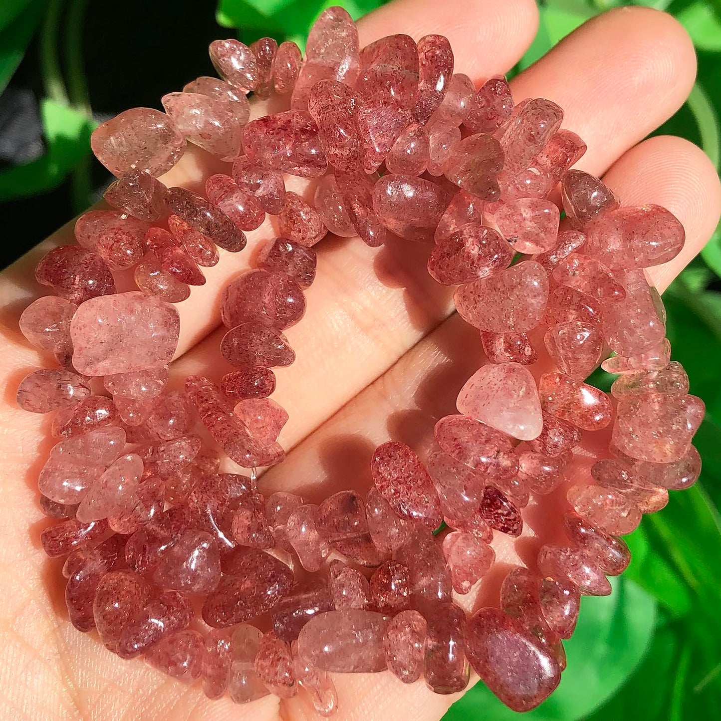 NITOPUPU 30in Strawberry Quartz Natural Chip Stone Beads 5-8mm About 230pcs, Irregular Drilled Pink Bead for Bracelets Jewelry Making Supplies for Adults, DIY Crafts.