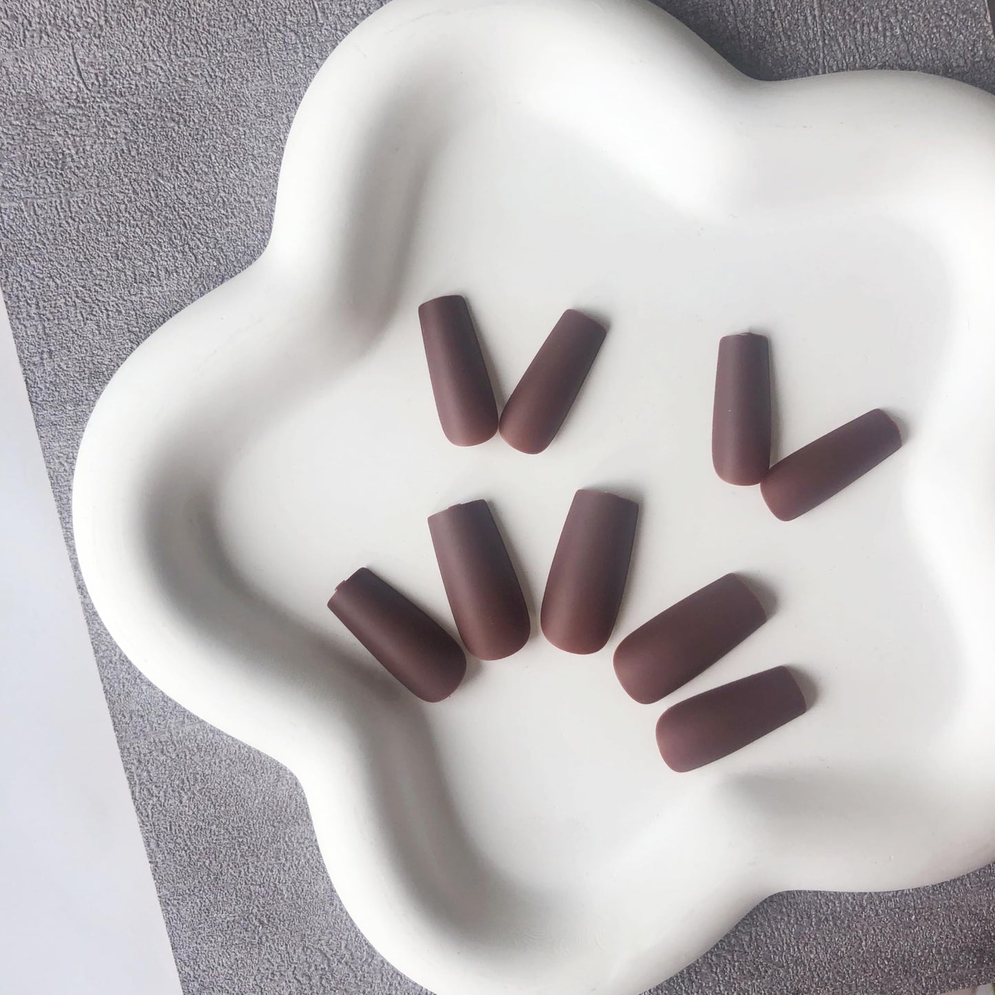 Matte Brown Press On Nails Medium Long Square, Xcreando Medium Coffin Nails Acrylic Press ons Glue on Nails Long Length, Solid Color Fake Nail for Women, Natural Thick Artificial Nail Stick on