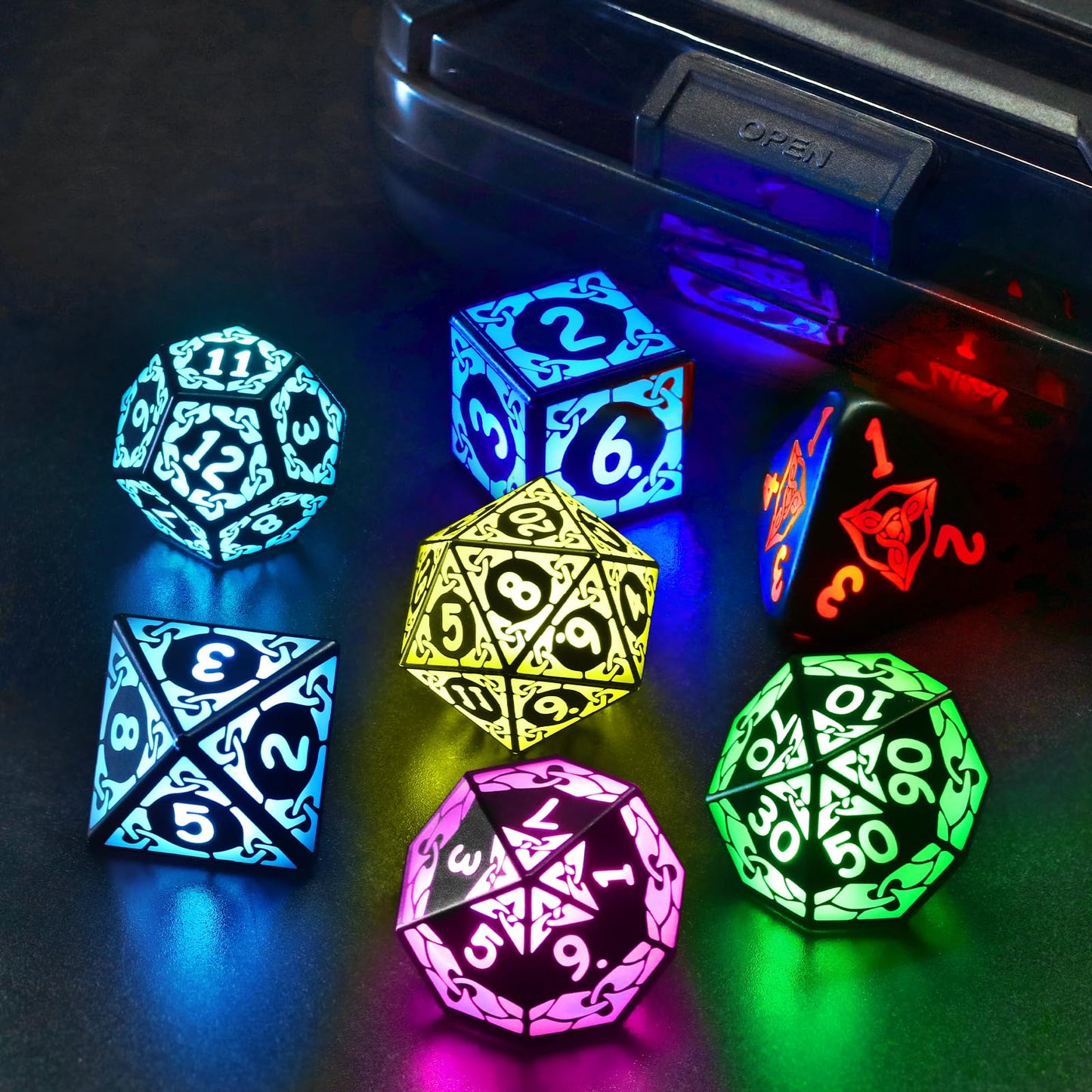 LED Dice with Charging Box，7 PCS RGB Light up Dice for Dungeons and Dragons, Polyhedral DND Dice Set for Tabletop Games Gifts（KS-RGB）