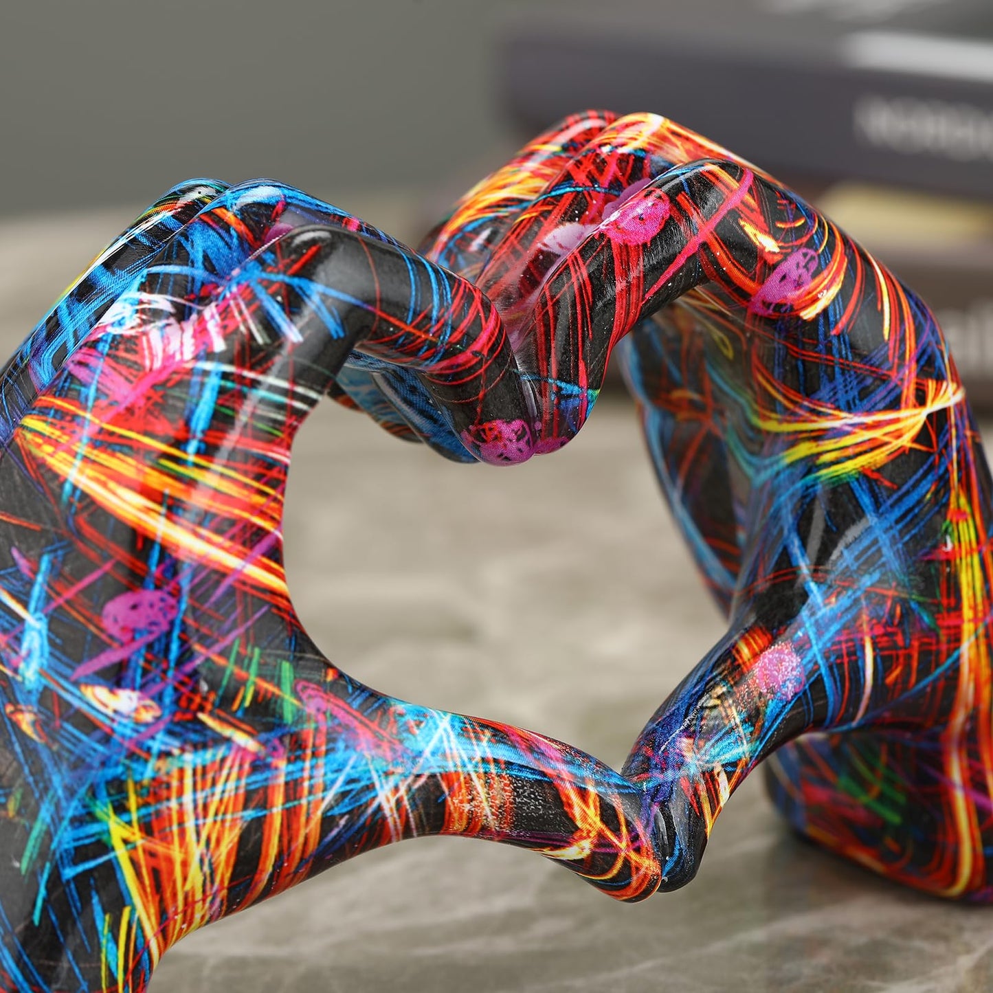 JDPEYI Heart Hands Sculpture Room Decor Hand Heart Statue Bracelet Holder Decorative Hand Art for Bedroom Living Room Bookshelf and Coffee Table