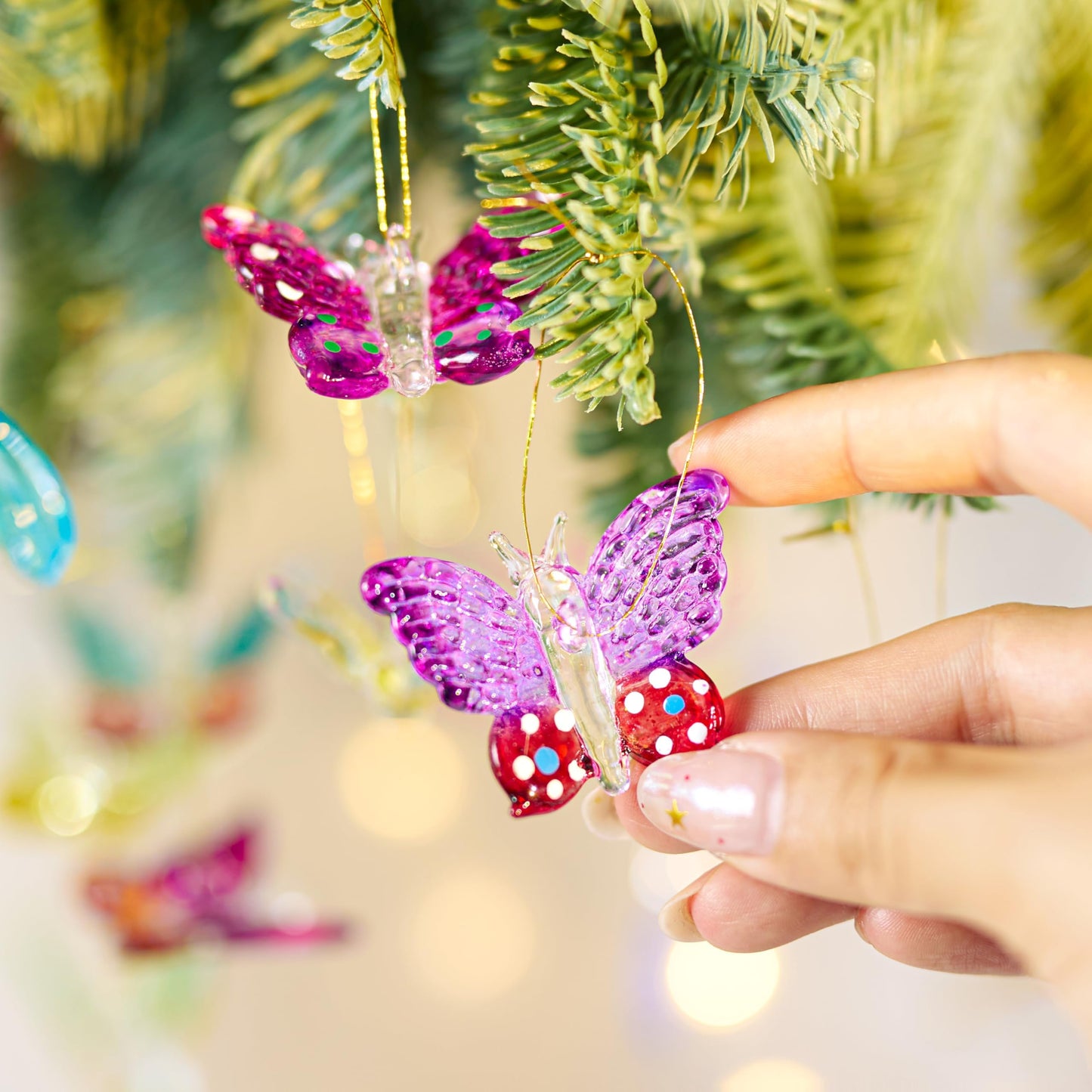 4pcs Glass Butterfly Ornament 1.7inch Hanging Crystal Butterflies Ornaments Decor for Home Window