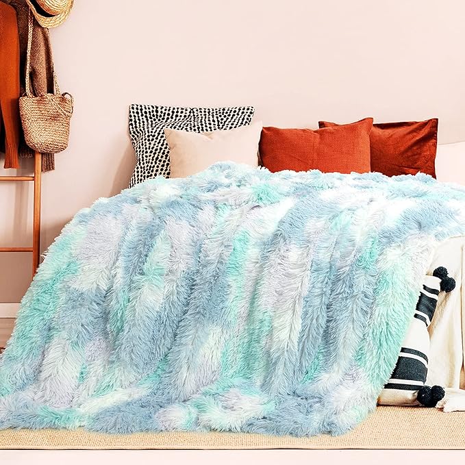 Tuddrom Decorative Extra Soft Faux Fur Throw Blanket,Solid Reversible Fuzzy Lightweight Long Hair Shaggy Blanket,Fluffy Cozy Plush Fleece Comfy Microfiber Fur Blanket for Couch Sofa Bed,Tie Dye Blue