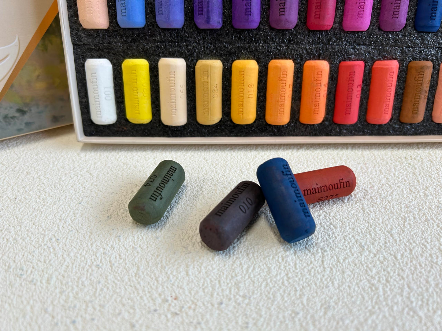 MAIMOUFIN Soft Pastels for Artists Highly Pigmented Sticks 48 Vibrant Colors Professional Grade Art Supplies Smooth Blendable Pastels Set for Drawing,Painting Artists,Beginner