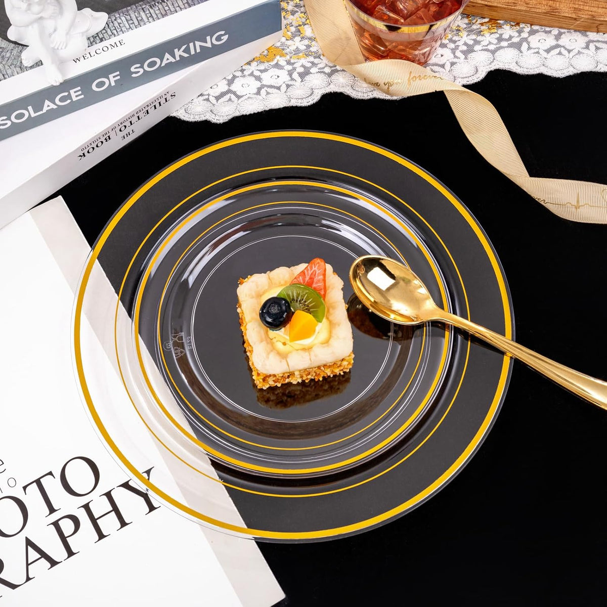 I00000 50 Guests Clear Gold Plastic Plates, Gold Disposable Dinnerware Set Includes: 100 Plastic Plates, 50 Silverware Set, 50 Disposable Cups, 50 Napkins Perfect for Party & Wedding