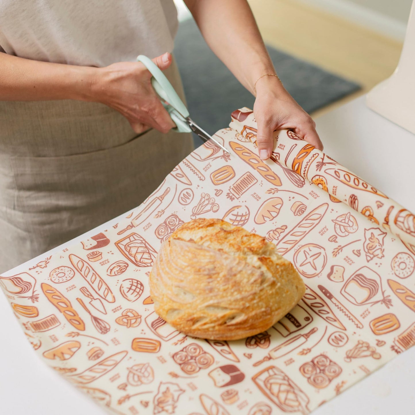 Bee's Wrap Beeswax Wraps for Food - Cut to Size 14x52" Beeswax Wrap Roll - Plastic Free Made in USA Reusable Natural Food Wrap - Bakery Lane