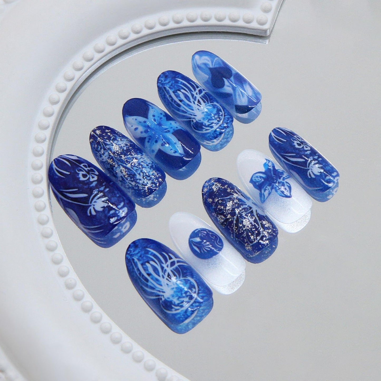 octoswave Blue Press on Nails Almond Fake Nails Medium Artificial Nail 3D Starfish Stick on Nail for Women 30pcs