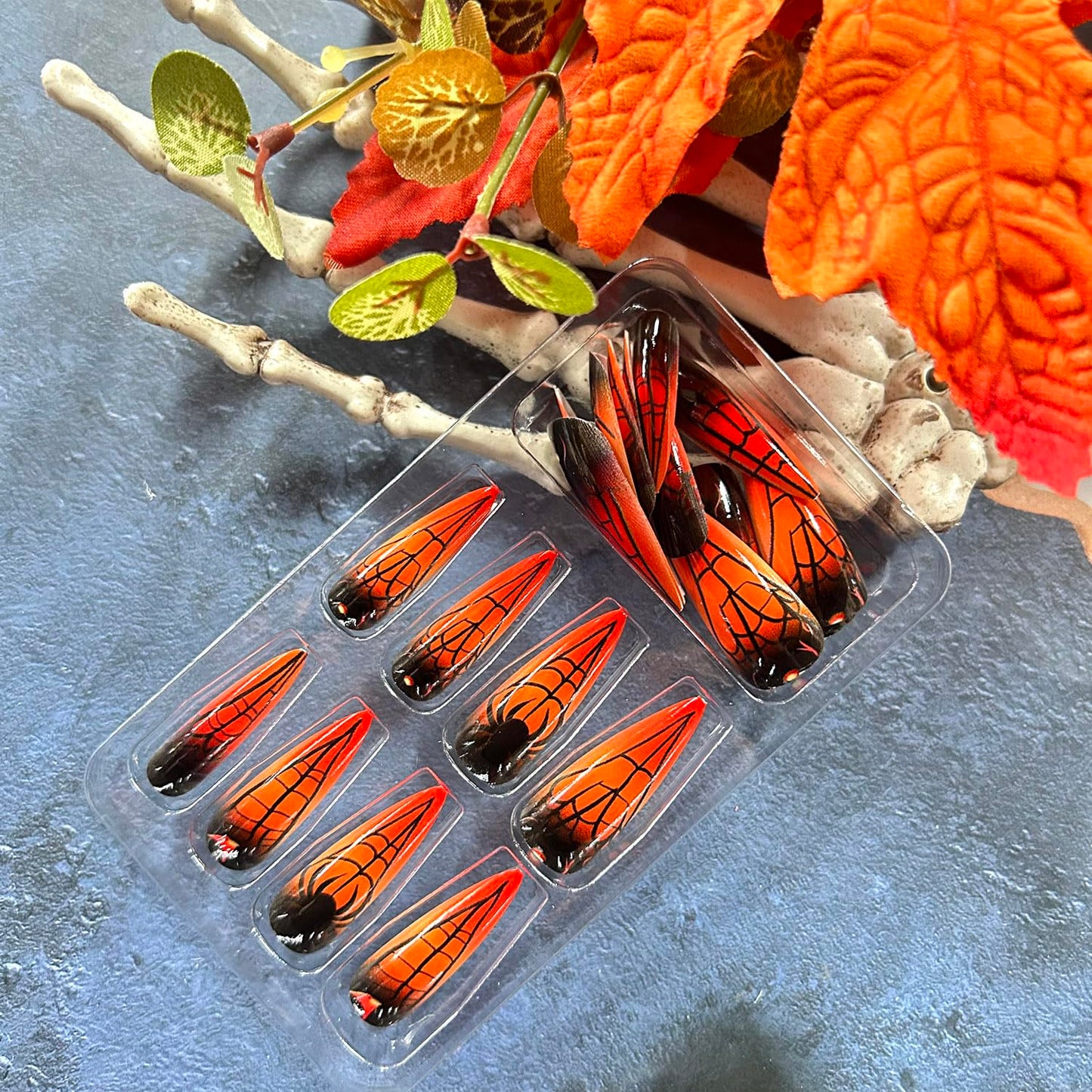 24Pcs Almond Tip Halloween Spider Press on Nails Extra Long Spider Web Design Halloween Nail Full Cover Glossy Artificial Acrylic False Nail French Tip Long Glue on Nails for Women Festival Decoration