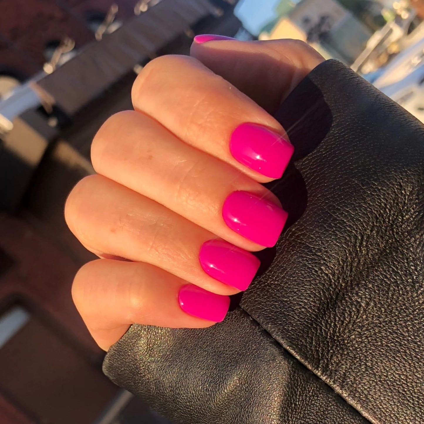 KXAMELIE Hot Pink Press on Nails Short Square&Fushcia Press on Nails Short Oval For Beach Party Daily Decoration in 48 PCS