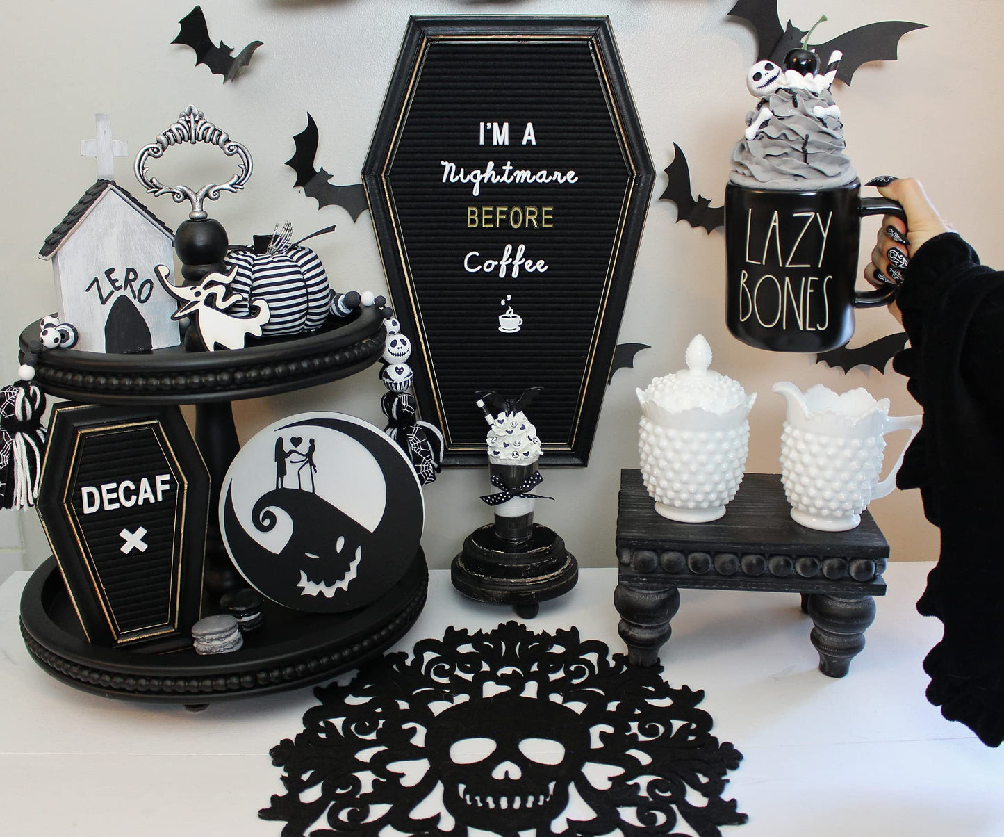 Coffin Letter Board Sign [Large and Mini Combo] - Witchy Decor Aesthetic, Gothic Home Decor Word Board With Letters Changeable Letter Board Sign Goth Room Decor Coffin Pin Board, Emo Room Decor Black