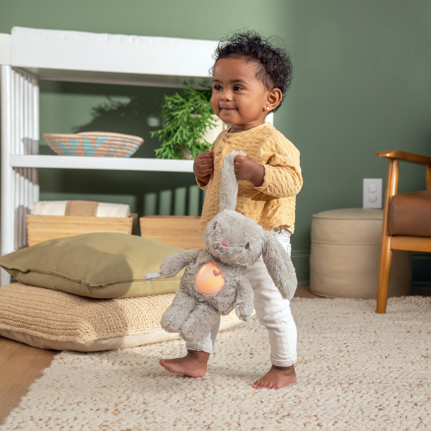 Ingenuity Sylvi Cuddle Pal Daytime Baby Soother, Cry Activated, 8 Soothing Songs, 0+M - Plush Bunny