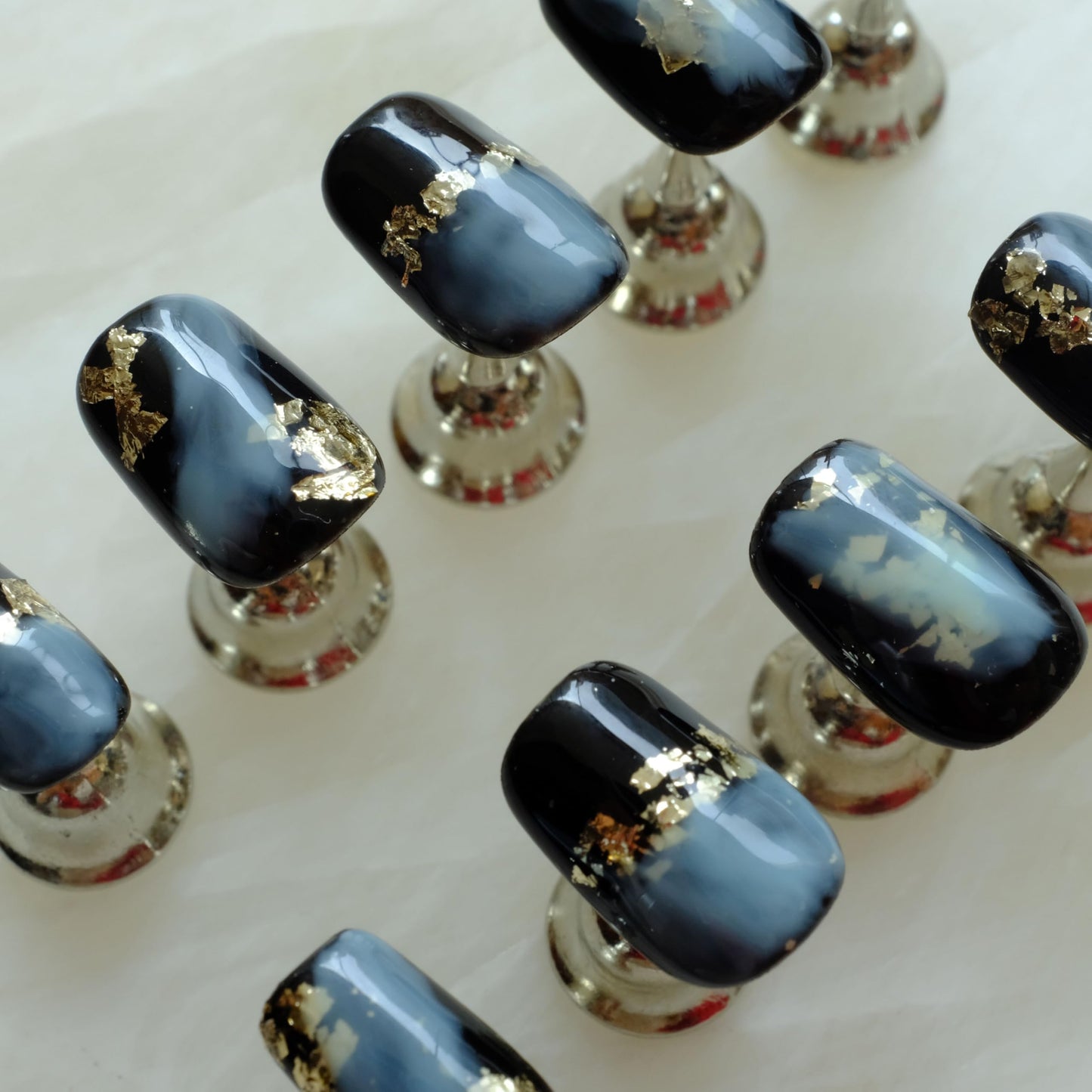 [GLORS] Short Square Press On Nails, Black and Blue with Gold Glitter Accents, 10 Pieces (Small, SS)