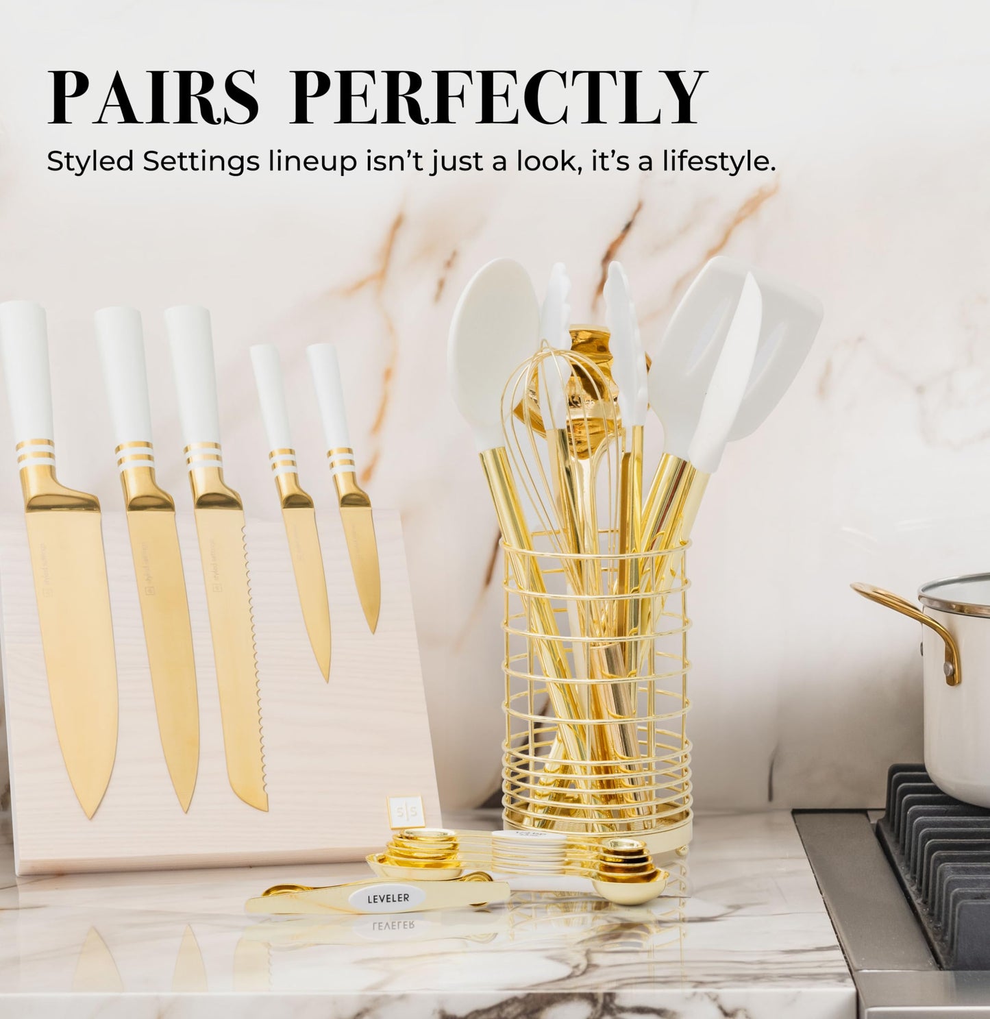 White and Gold Magnetic Measuring Spoons – Stainless Steel Double Sided Measuring Spoons for Cooking and Baking – Cute White and Gold Kitchen Accessories, Ideal for Gifting