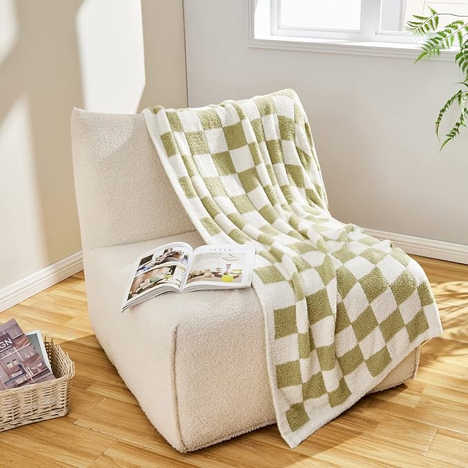 CozeCube Checkered Blanket, Ultra Soft Cozy Sage Green and White Throw Blanket, Warm Cozy Knit Fuzzy Plush Checkerboard Throw for Couch Bed Sofa, 60"x80"