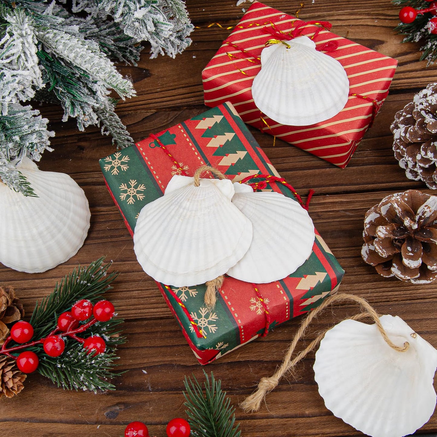 16PCS Natural Sea Shells 2.5"-3.5" Perforation Scallop Shells with Rope,for Christmas Tree Ornaments & DIY Hanging Home Deocration Craft Shells