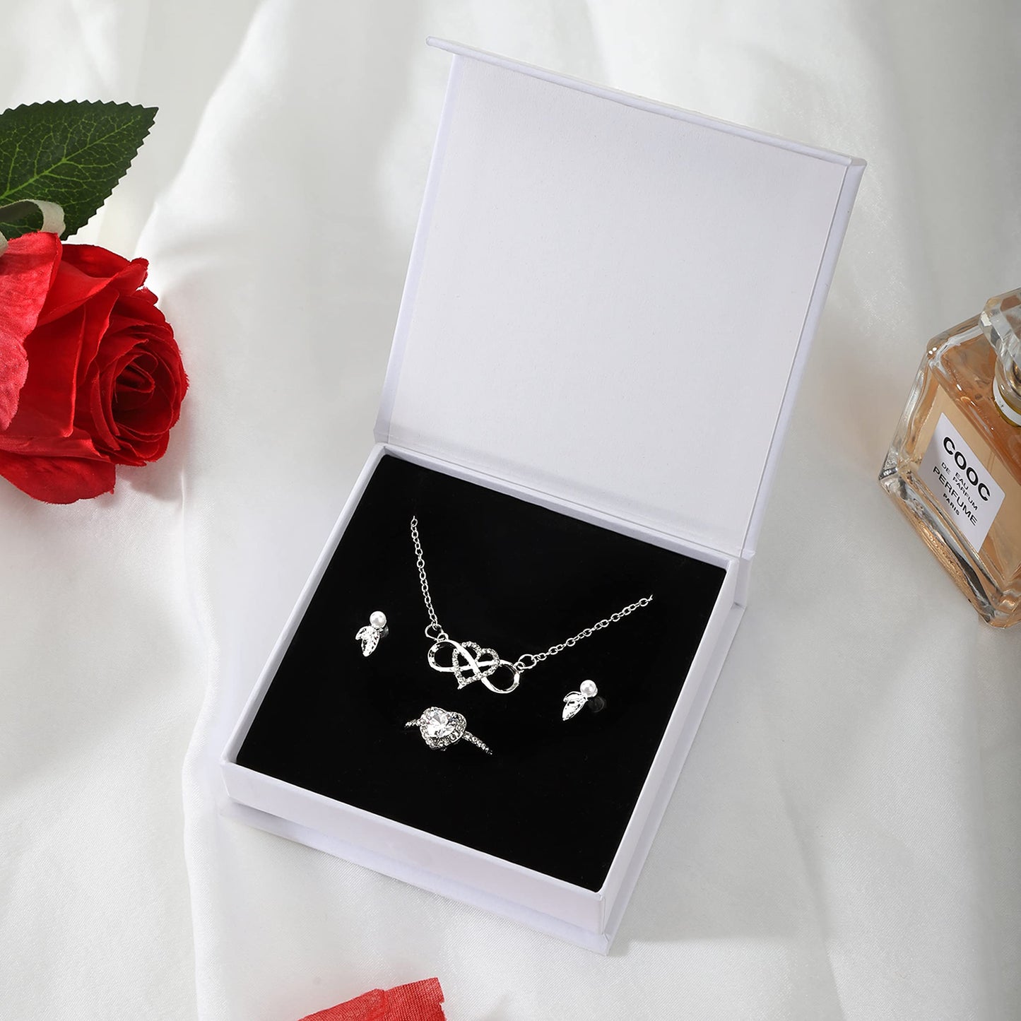 Bssay 20 Pack Jewelry Gift Boxes Necklace Earring Ring Box Gift Box with Cotton Filled and Lids,Jewelry Box Gift Boxes 3.9x3.9x1.1inch (White)