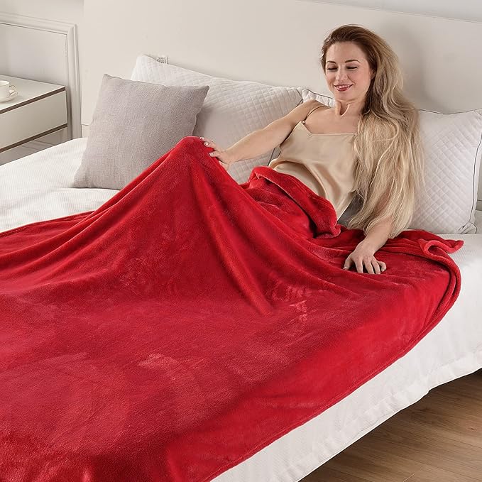 SOCHOW Flannel Fleece Blanket Throw Size, All Season Lightweight Super Soft Cozy Blanket for Bed or Couch, Classic Red, 50x60 inches