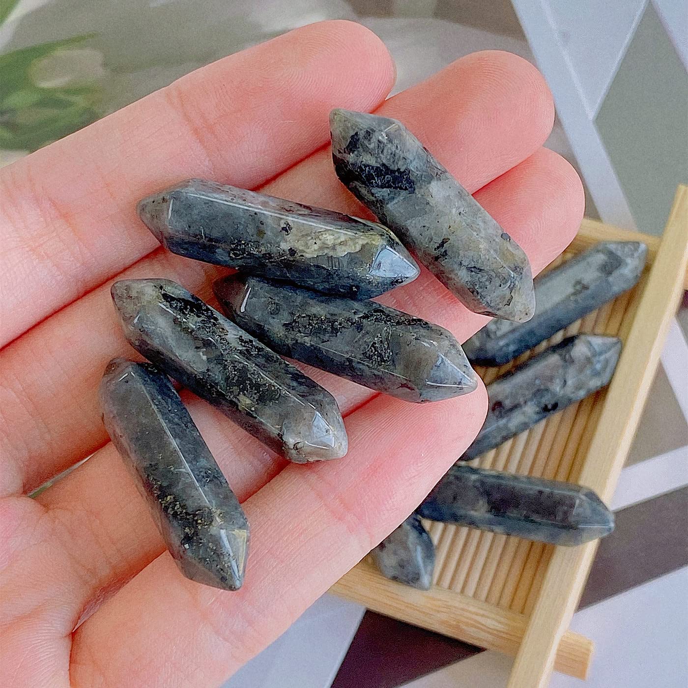 10 PCS Labradorite Healing Crystals Wands Polished Tumbled Stones Bulk Natural Hexagonal Pointed Reiki Energy Balancing Meditation Therapy Chakra Wand Set