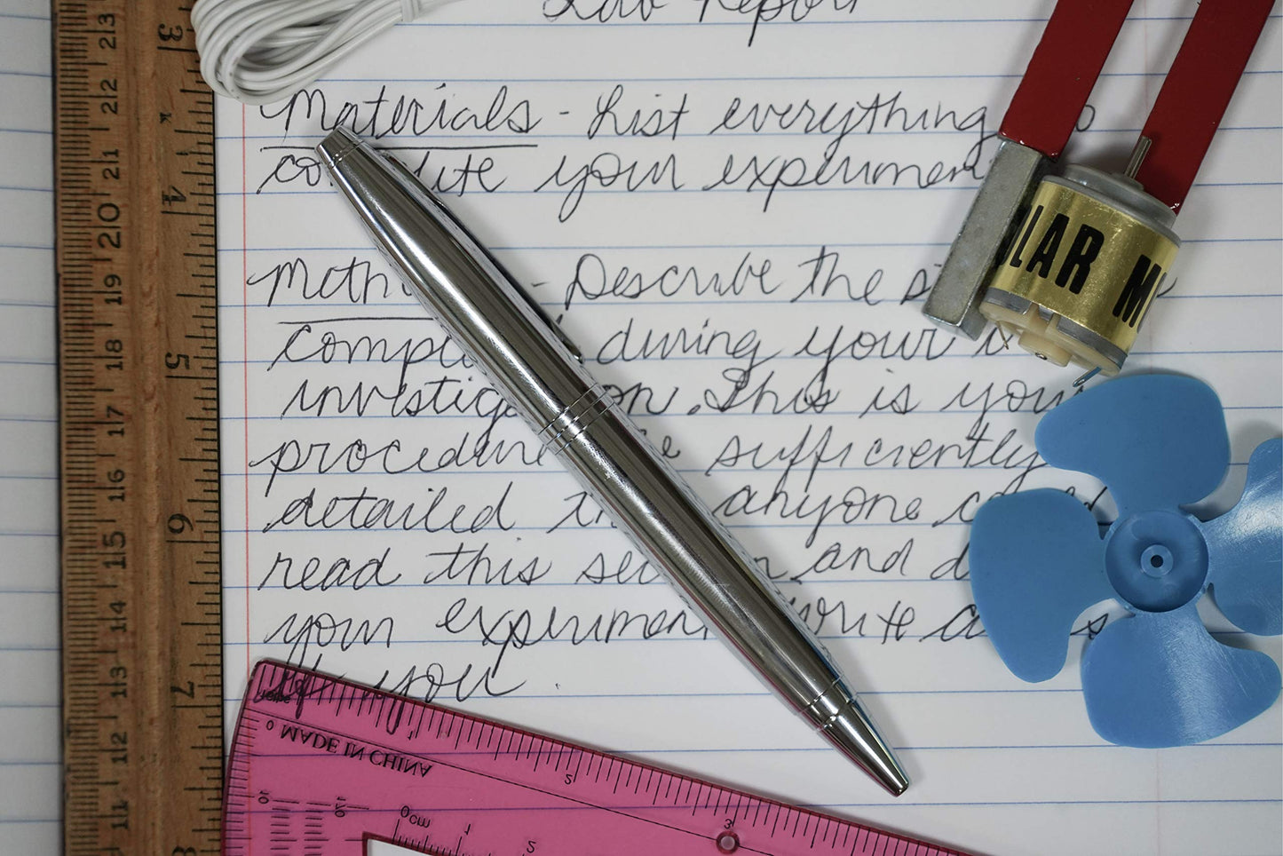 Cross Calais Polished Chrome Ballpoint Pen - High-End Pen for Everyday Use - Professional Desk Essential - Smooth Writing - Durable Construction - Black Ink - Gift Box Included