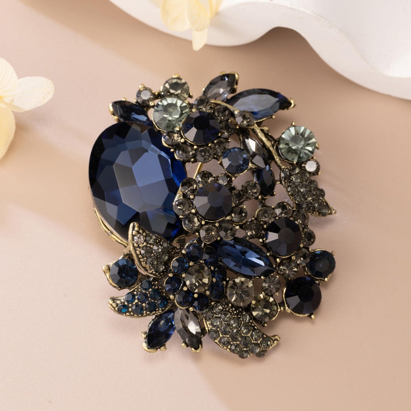 SELOVO Statement Blue Rhinestone Crystal Leaf Broach Brooch Pin Vintage Gold Tone