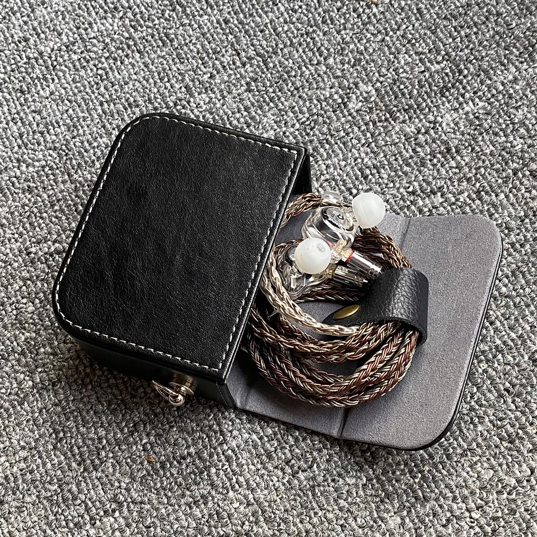Earplug box, PU leather box for in ear headphones, portable protective case for wired headphones, storage bag for headphone accessories (black)
