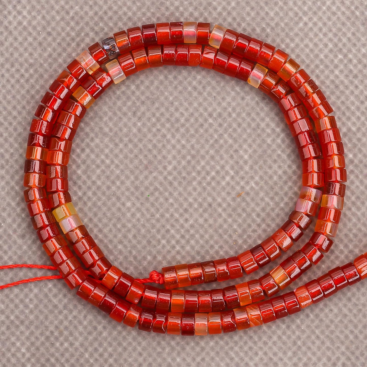 BONNY BOXX 150PCs Natural Carnelian Spacer Beads, Loose Semi Precious Flat Round Gemstone Heishi Disc Stone Beads for Beading Jewelry Making 4mm*2mm