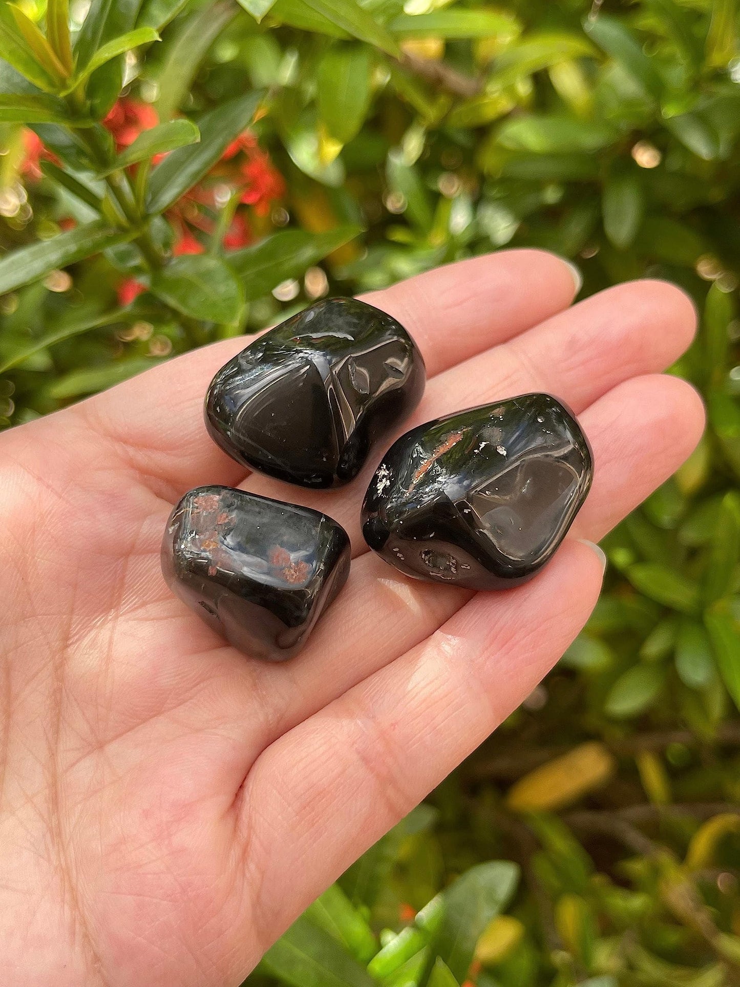 GAF TREASURES 5 Pcs Black Onyx Tumbled Stones, Polished Natural Black Onyx Gemstone, Black Onyx Healing Crystals